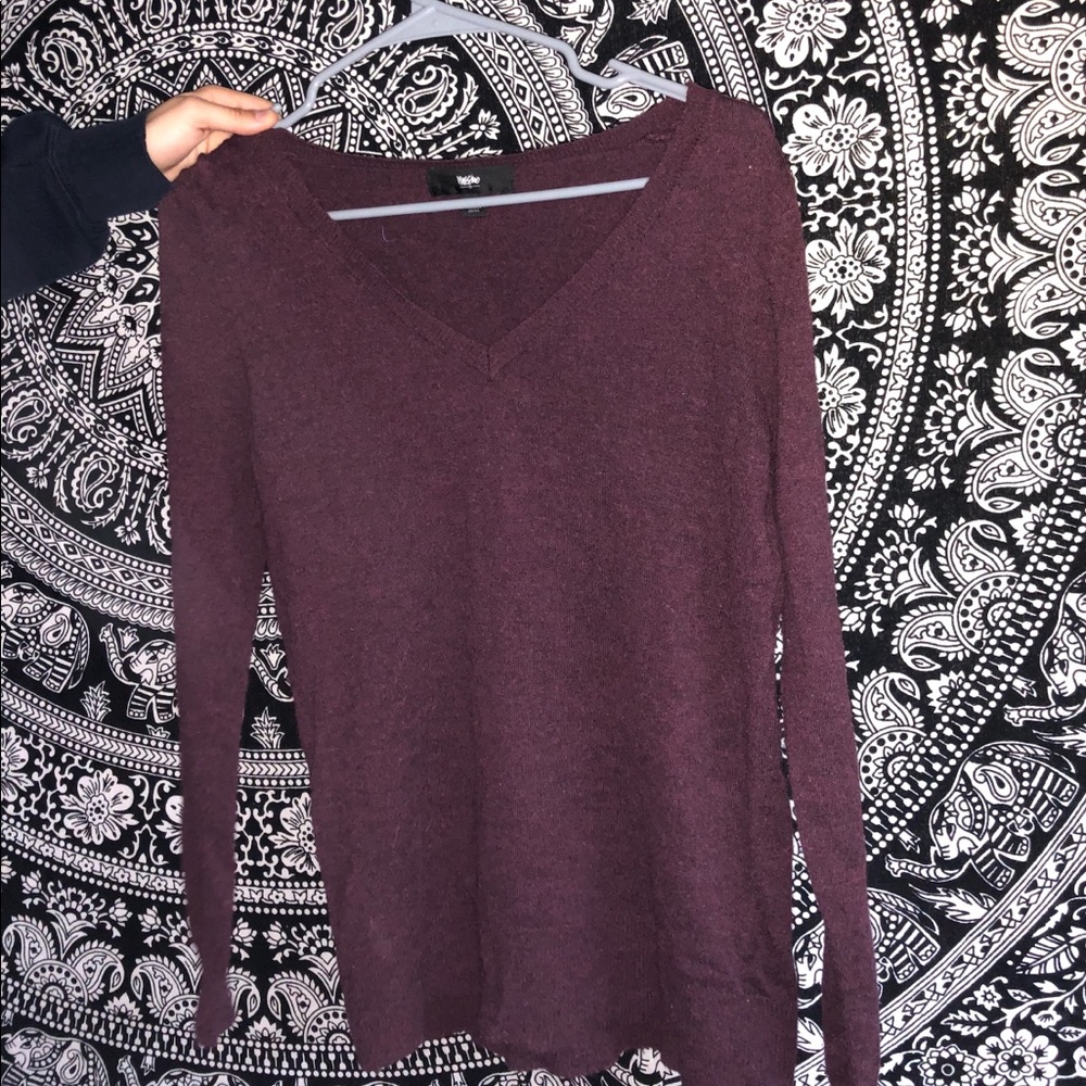 Maroon oversized sweater (Small)